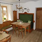 Landhof Angstl - Gaestezimmer Und Tagungsraum