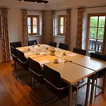 Gasthuis Landhof Angstl - Gaestezimmer Und Tagungsraum Höslwang
