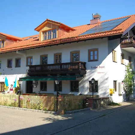 Landhof Angstl - Gaestezimmer Und Tagungsraum Gasthuis Höslwang