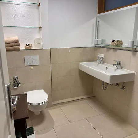 Guest house Landhof Angstl - Gaestezimmer Und Tagungsraum