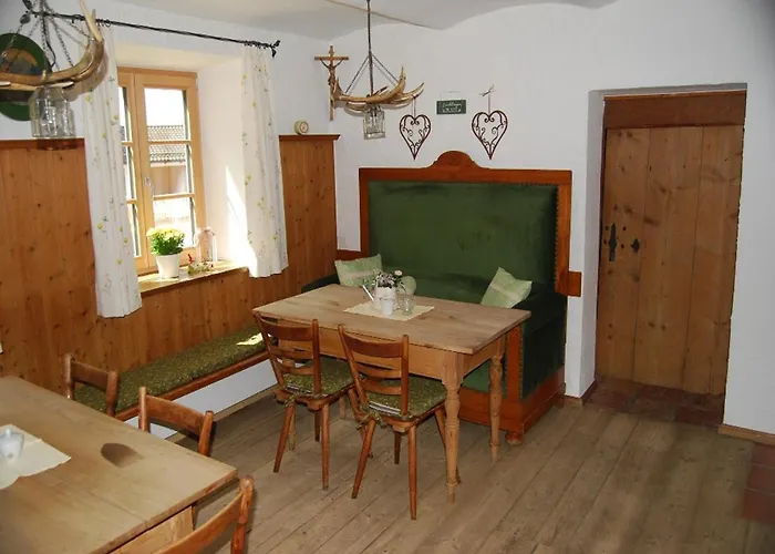 Landhof Angstl - Gaestezimmer Und Tagungsraum